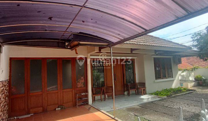 Dijual Rumah hook, depan taman, luas, strategis di Pasar Minggu Jakarta Selatan. 2