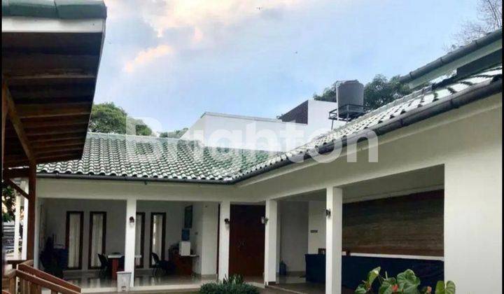 RUMAH CANTIK MEWAH 3 LANTAI SANGAT NYAMAN VIEW GUNUNG 2