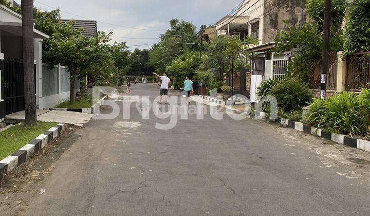 RUMAH SIAP HUNI DI JL JEMUR ANDAYANI SURABAYA DEKAT A YANI 2