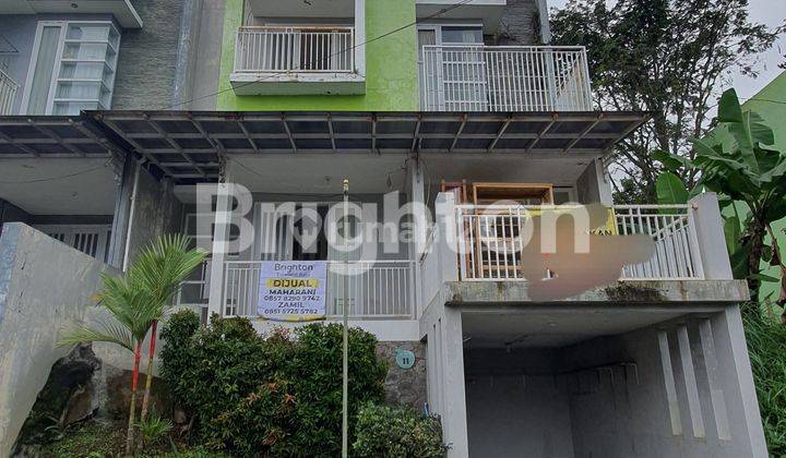 Rumah 2 lanta dikomplek hunian  pusat kota Bau 1