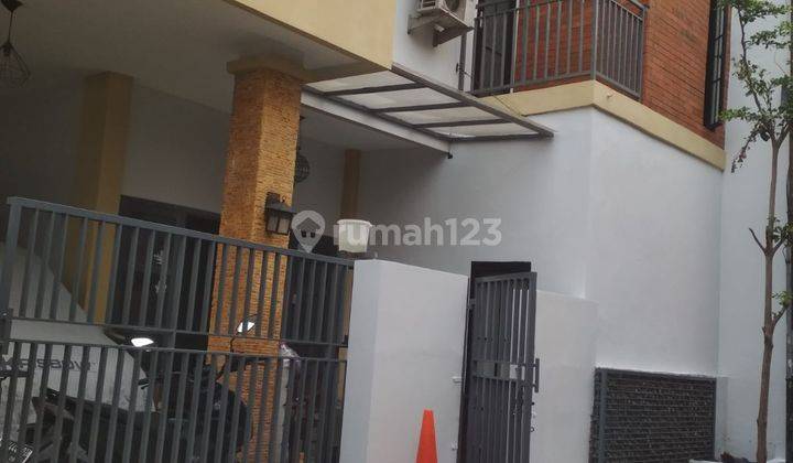 Rumah Di Ciputat 2 Lantai 3 Kamar Dekat Upj, Bxc Dan Sta Krl 1