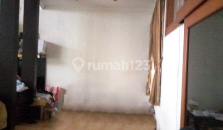 kamar tidur rumah lux di budi asih