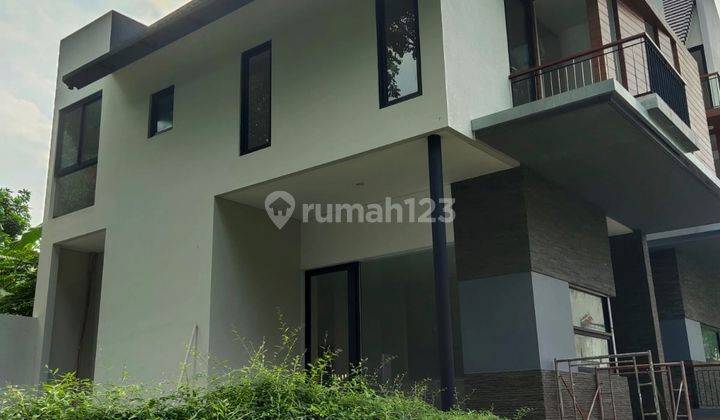 RUMAH JL HANG JEBAT II JAKARTA SELATAN 1