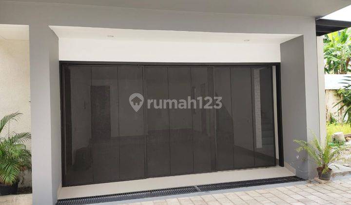 RUMAH JL HANG JEBAT II JAKARTA SELATAN 2