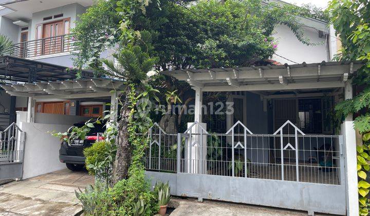 Rumah 2 Lantai Cantik Terawat di Bintaro Jaya Sektor 5 1