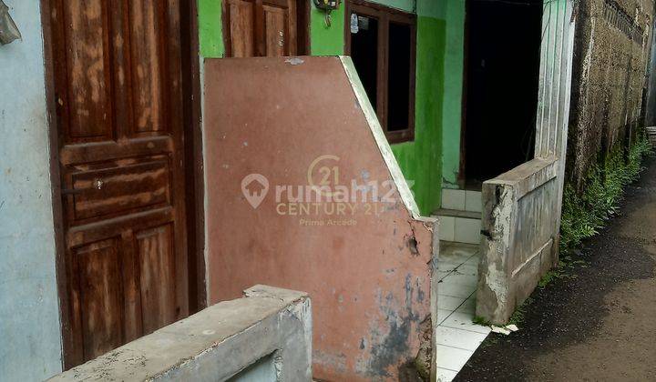 Dijual  rumah berikut 4 kontrakan (petakan), lokasi sangat strategis di pinggir jalan raya Ciputat - Bogor (4125-KS) 2