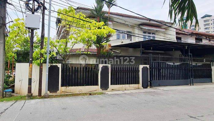 Rumah Hoek Pondok Gading Utama, Pegangsaam Indah Barat, Klp Gading Luas 410m2 1