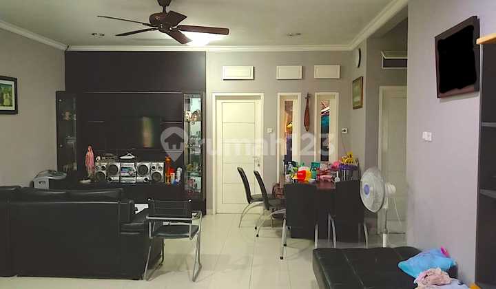 Rumah Hook 1.5 lantai Di Tengah Pusat Business [Jababeka-Cikarang] 2