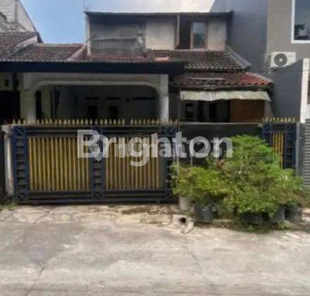 RUMAH MINIMALIS 2 LANTAI SIAP HUNI LOKASI STRATEGIS 1