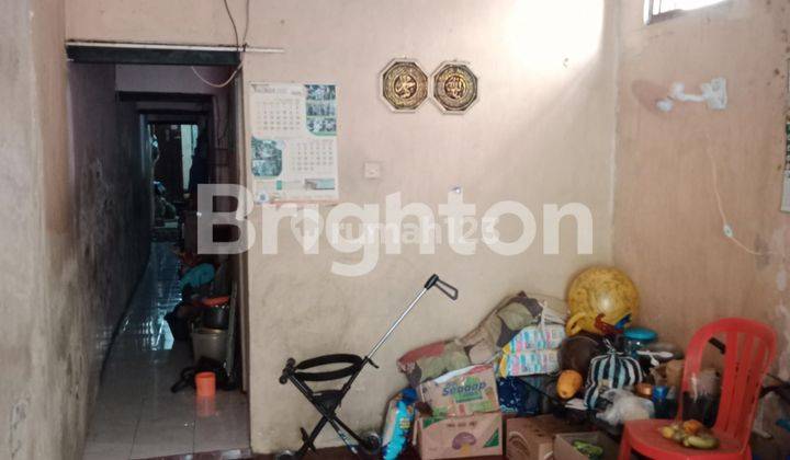 RUMAH MURAH DEKAT UNDAAN BALIWERTI TUNJUNGAN PRABAN SURABAYA PUSAT  2