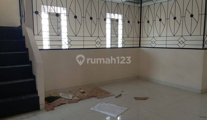 Sewa Rmh Tki 2 Patung Kuda . Banyak Kamar  Cck Untuk Keluarga Besar Dan Kantor Full Ac 2