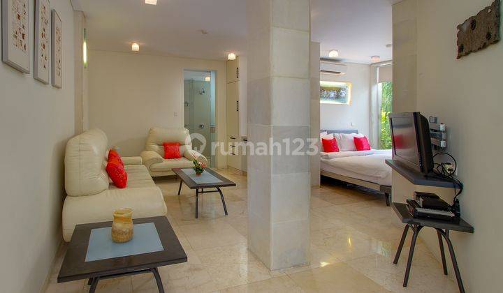 Apartment 1 Bedroom Beach front Seminyak 1