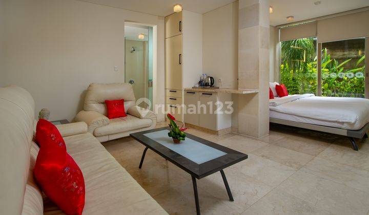 Apartment 1 Bedroom Beach front Seminyak 2