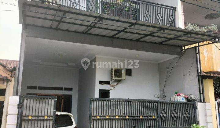 RUMAH VILLA TOMANG BARU 1