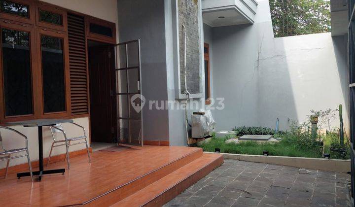 Rumah bagus siap pakai di perumahan elite sektor 1 solo baru 2