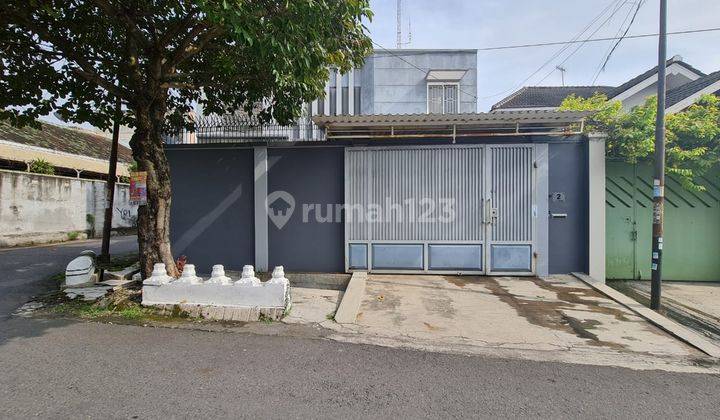 Rumah minimalis tengah kota dekat urip sumoharjo solo 1