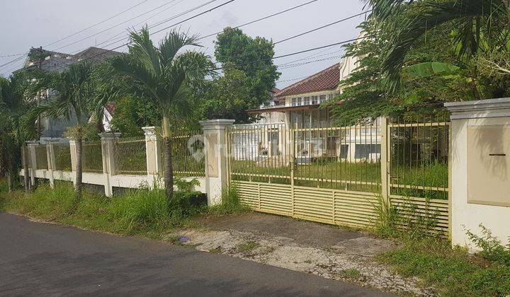 Rumah kolonial di lingkungan elite candisari semarang 1