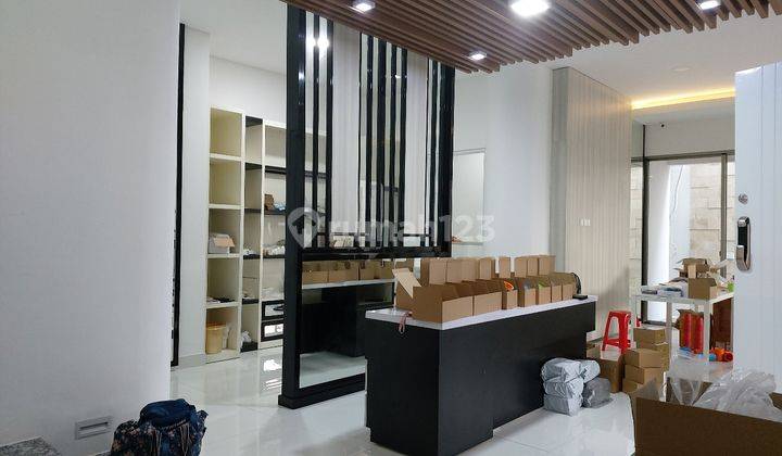 Rumah baru mewah minimalis di pusat kota solo 2