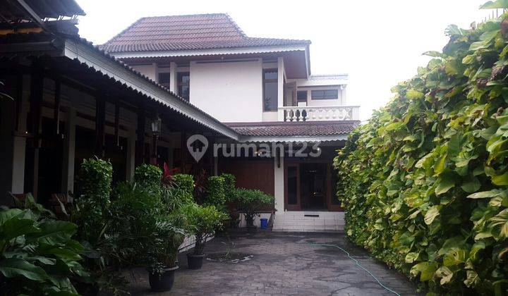 Rumah etnik di laweyan solo, kayu jati asli 1