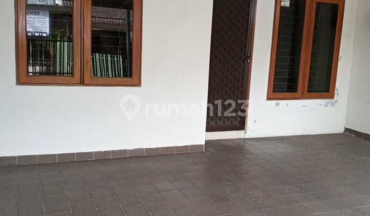 Rumah Standard di Kelapa Gading, Siap Huni
