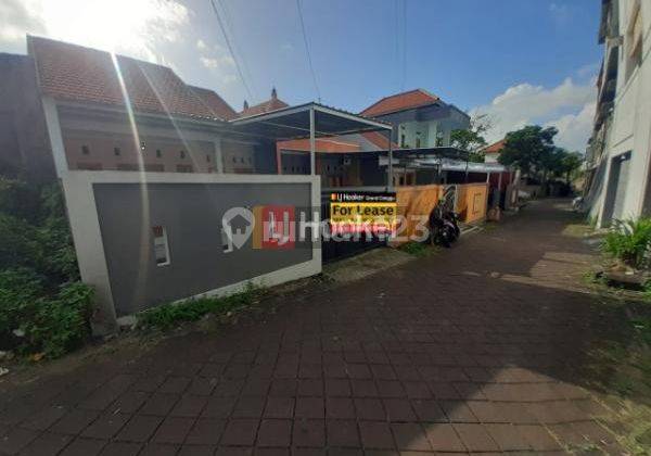 Disewakan Rumah Lokasi Strategis 2 Tempat Tidur Di Buduk 2