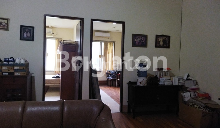 RUMAH STRATEGIS DI LINGKUNGAN PERUMAHAN EKSEKUTIF SEMARANG BARAT 2