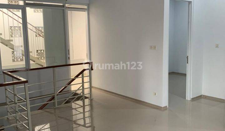 Dijual Rumah Baru Daerah Ciumbuleuit 2