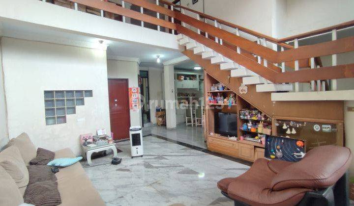 Rumah 2 Lantai di Jl. Cipinang Cempedak 1