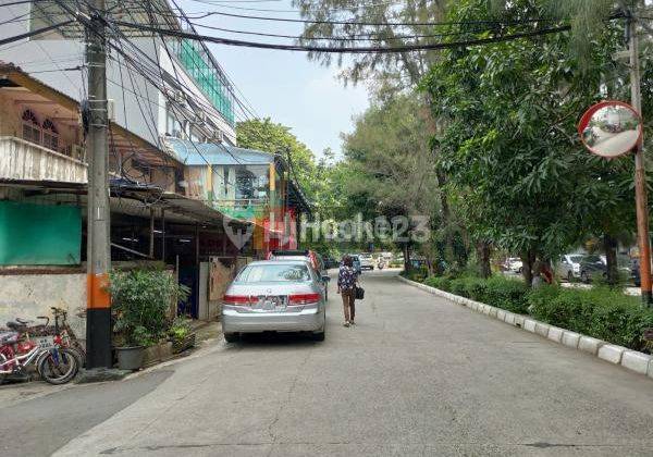 RUMAH HUK DI KELAPA MOLEK AREA KELAPA GADING JAKARTA UTARA 1