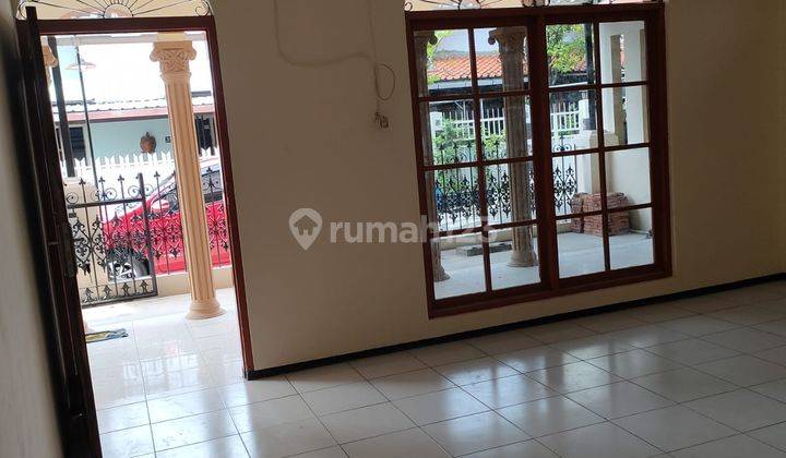 Rumah di Jalan Badak Gayamsari Semarang 1