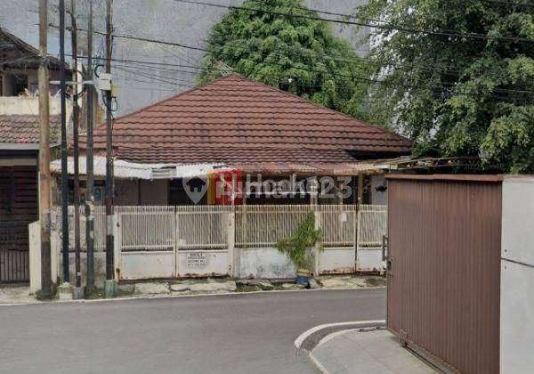 Rumah Tua strategis belakang jalan Musi Cideng Jakarta Pusat 1