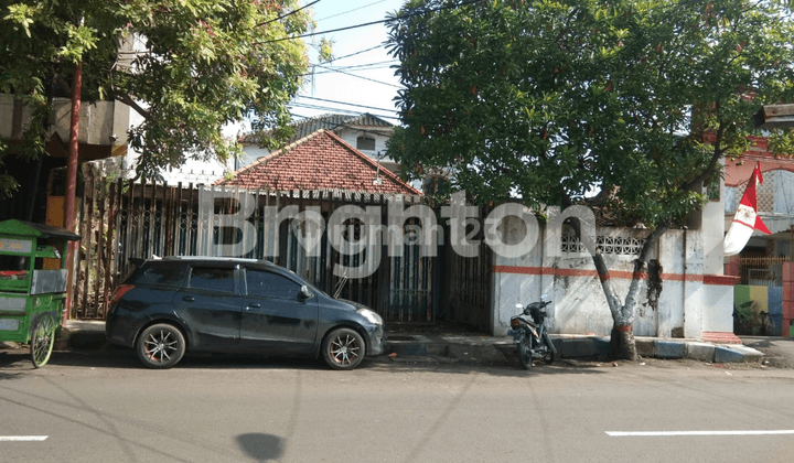 RUMAH USAHA DI JL HOS COKROAMINOTO MOJOKERTO 1