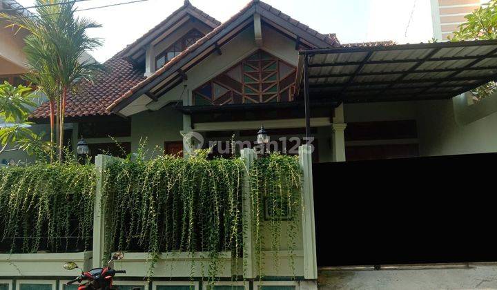 Rumah di Jalan Semeru Gajahmungkur Semarang Barat  1