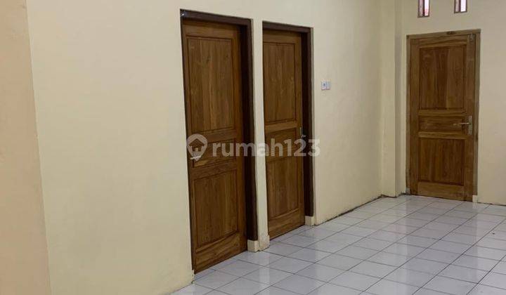 Rumah di Jalan Puspogiwang Semarang Barat 1