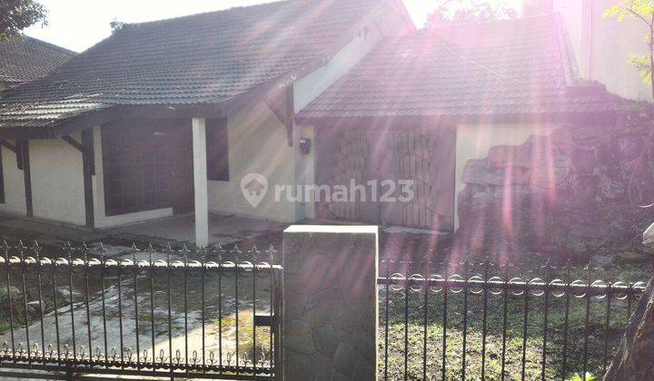 Rumah di Jalan Perintis Kemerdekaan Banyumanik Semarang Selatan 1