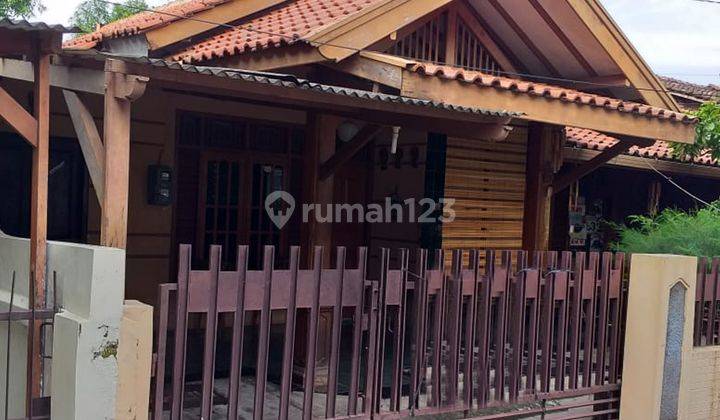 Rumah di Jalan Puspowarno Pamularsih 1