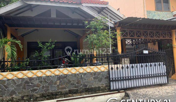 Rumah di Jalan Wonodri Baru, Semarang Selatan 2