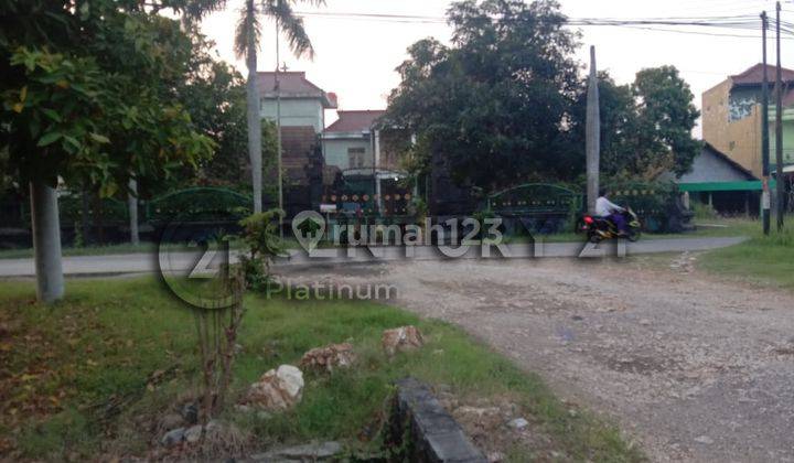 Rumah dan Kebun di Jalan Raya Semarang - Demak 1