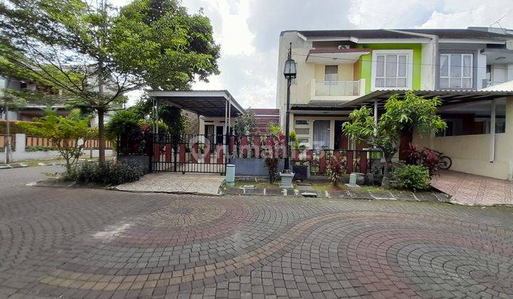 Rumah Cantik Modern di Bukit Cimanggu City 1