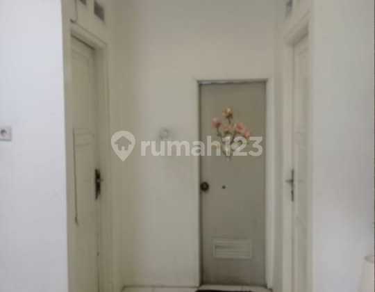 kamar mandi rumah puri nirwana, jl boulevard