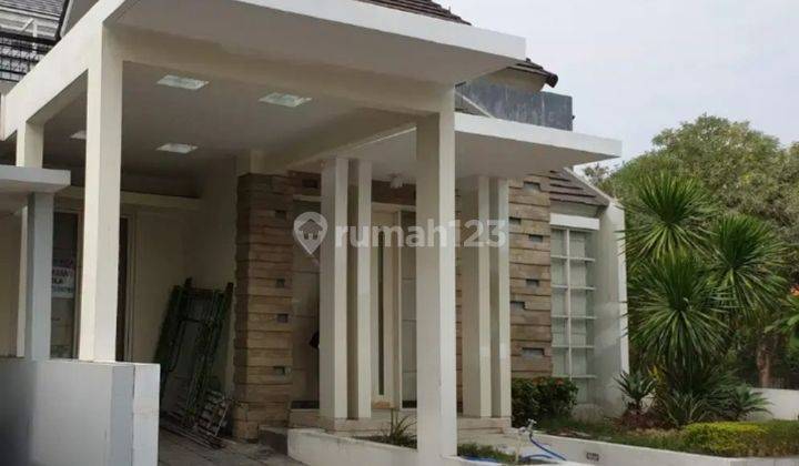 Tinggal bawa koper rumah Kingstown Citraland only 2M an 1