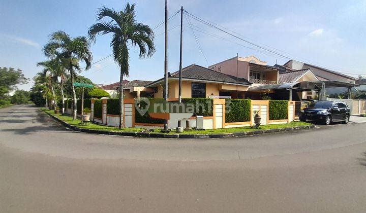 Rumah Hoek Perumahan Jatiwarna Indah, Bekasi 1