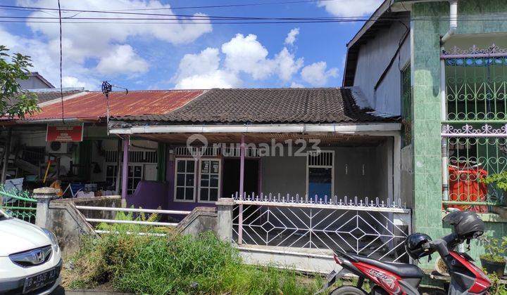 Rumah di Jl Purnama 1