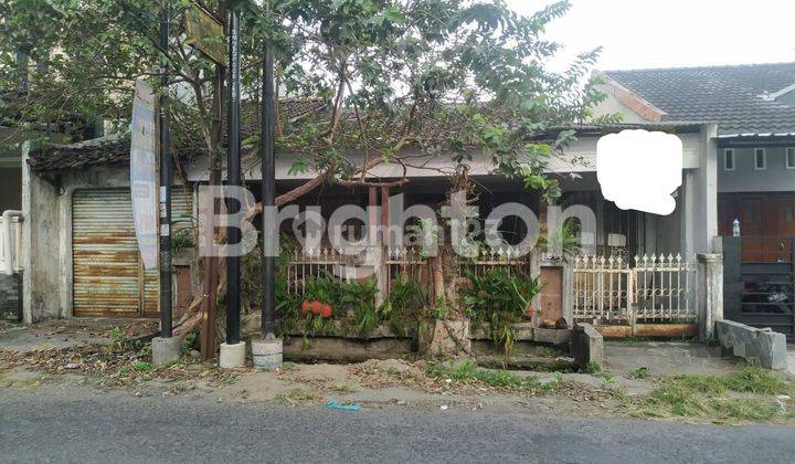 RUMAH DI JALAN CANDI GEBANG 1