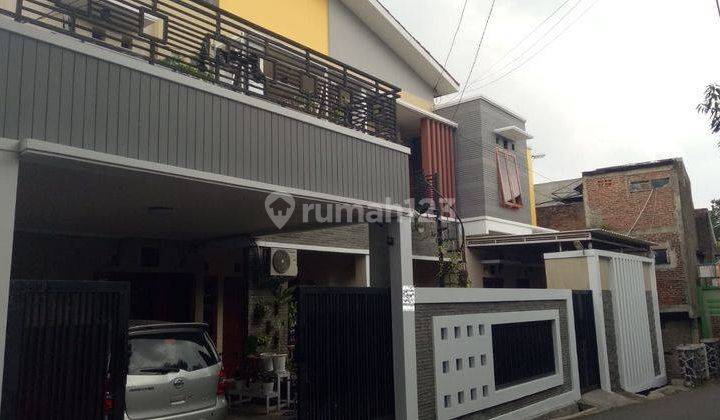 Dijual Rumah + Kostan di Jl. Terusan Cisokan Bandung 1