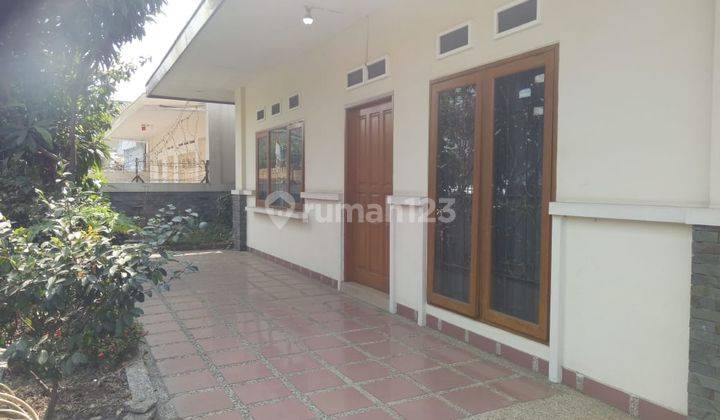 Dijual Rumah di Jl. Gedung Delapan - Bandung 2