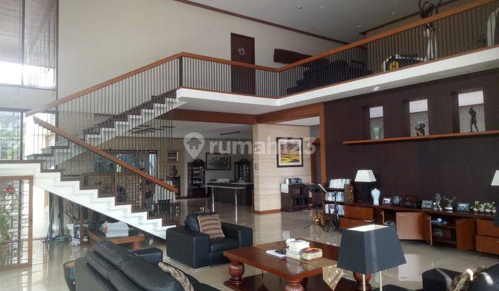 Dijual Rumah Lux di Setraduta Raya - Bandung 1