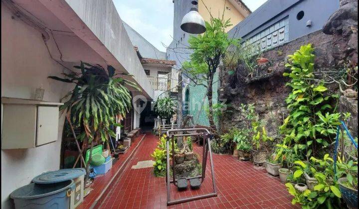 Rumah pinggir jalan di Rawamangun, Jakarta Timur 2