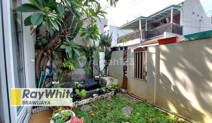 RUMAH DI PONDOK PINANG, JAKARTA SELATAN, SIAP HUNI, HANYA 1 KM KE MAL PIM 2