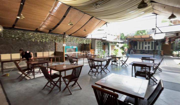 Rumah + Caffe Strategis di Tengah Kota Bandung 2